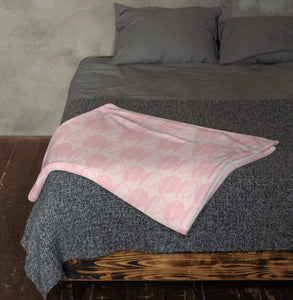 MON CHERIE Throw Blanket