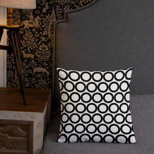 MODERN BLACK Premium Pillow