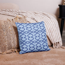 Load image into Gallery viewer, SOUTHAMPTON Premium Pillow

