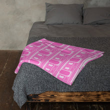 Load image into Gallery viewer, ROME Throw Blanket
