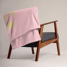 Load image into Gallery viewer, FLEUR Throw Blanket
