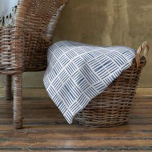 Load image into Gallery viewer, BRYN Throw Blanket
