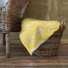 Load image into Gallery viewer, MODERN PINK AND GOLD FLORAL Throw Blanket
