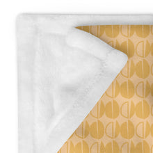 Load image into Gallery viewer, MERINGUE Throw Blanket
