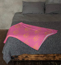 Load image into Gallery viewer, GOLD FLOWER Throw Blanket
