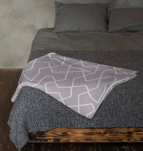 MODERN GEO LINES Throw Blanket