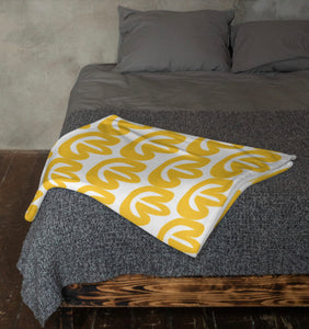 MODERN FLOWER Throw Blanket