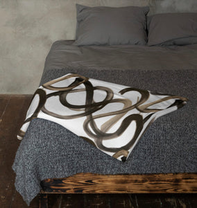 LAURENT Throw Blanket