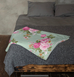 COTTAGE FLORAL SAGE GREEN Throw Blanket