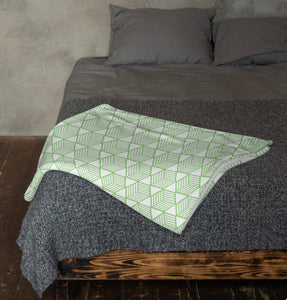 GEO GREEN Throw Blanket