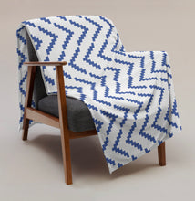 Load image into Gallery viewer, HAMPTON Throw Blanket
