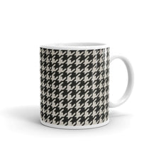 Load image into Gallery viewer, HOUNDSTOOTH Mug
