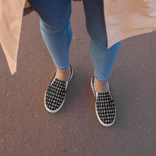 Load image into Gallery viewer, CODE Women’s slip-on canvas shoes
