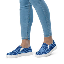 Load image into Gallery viewer, OCEAN ROYAL Women’s slip-on canvas shoes
